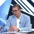 Vučić u Hit tvitu: Predsednik pokazao nova sniženja, govorio o izborima i odgovorio na napade