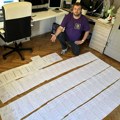 Neverovatna fotografija koja ukazuje na besmisao papirlogije: Ovoliko papira treba da bi porodilja dobila refundaciju…