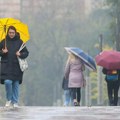 Danas malo toplije, ali nigde ne krećite bez kišobrana! U ovim delovima Srbije padaće i sneg: Temperatura u plusu