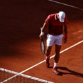 Novak se oglasio posle povlačenja: Igrao sam srcem…