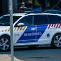 Mađarski carinici zaustavili dva automobila na Horgošu kojima su upravljali srpski državljani i pronašli veću količinu…