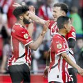 Evropski fudbal: Jadranski derbi možda odlučuje o prvaku Hrvatske, tuga u Amsterdamu