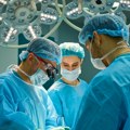 Srpski hirurzi devojčici (15) uklonili tumor od četiri kilograma Istorijski poduhvat u valjevskoj bolnici