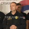 Zvanično obraćanje čelnika MUP: Učesnici protesta su skinuli prsluke i krenuli na policiju, upotrebili smo minimalnu silu da…