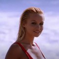 Sećate se miča bjukenona, si džej i zanosne samer? Legendarna serija "Čuvari plaže" dobija potpuno novu verziju