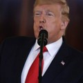 Tramp uporno tvrdi da SAD vode razgovore s Iranom: "Smatram da je smenjen režim"