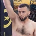 Umro zloglasni MMA borac koji je zverski ubio majku i ćerku zbog 21.000 evra: Danima vozio njen leš, a dete bilo pozadi