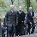 Ministar Goran Vesić: Put do sela Radovanje prvi korak u razvoju ovog mesta, značajnog i tragičnog za Srbe
