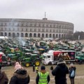 Kolapsu u nemačkoj se ne nazire kraj: Besni poljoprivrednici blokirali tri najveća grada u Bavarskoj (video)