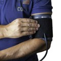 7 skrivenih uzroka visokog pritiska – možda će vas iznenaditi