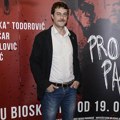 Miloša Vlalukina privela policija na snimanju serije: Glumac iz "Igre sudbine" zamalo u zatvoru zbog 4.000 dinara