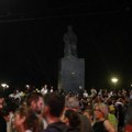 Protesti u Beogradu se nastavljaju, večeras okupljanje kod Vukovog spomenika
