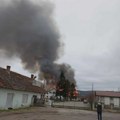 Požar u kompleksu ŠIK u Kučevu ugašen, dvoje povređeno