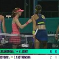 (VIDEO) Partnerka srpske igračice odbila da se rukuje s Ruskinjom
