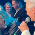 Vesna Zmijanac na ivici suza zbog reči Miroslava Ilića na koncertu u Areni: "Da slavimo još mnogo godina"
