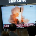 (Foto) Severna Koreja ispalila balističku raketu prema Istočnom moru, preletela više od 700 kilometara