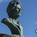Nova bura na folklandima: Milej udario na Britaniju, Tramp se umešao – nafta sve zakuvala