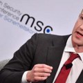 „Veštačka inteligencija bi bila uverljivija od njega“: Zbog novog viralnog snimka ljudi se sprdaju i tvrde da Mark Zakerberg…