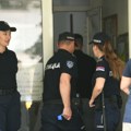 Muškarac izrešetan u Priboju: Komšije prijavile da su čule pucnje i vrisak, policija intenzivno traga za napadačem