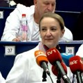 Ljulja joj se fotelja direktorke: Sebija Izetbegović preuzela poštu o njenoj smeni