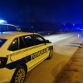 Automobil sleteo u kanal: Teška nesreća na na putu Kraljevo-Vrnjačka Banja: Dve osobe povređene