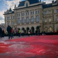 UŽIVO VIDEO, FOTO Građani šetaju od Železničke stanice ka centru, ispred SNS kordon pristalica