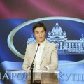 Baš ih briga za studente, njima je važno gde je logo USAID! Brnabić: Drago mi je što su Šolakovi mediji pokazali da ih…