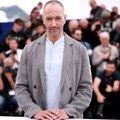 Festival u Kanu ulazi u završnicu: Tiha simfonija o ljubavi i sećanju i ćutanje koje je oblikovalo generaciju