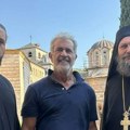 Mel Gibson se oglasio sa Hilandara: "Nikada nigde nisam osetio tako jaku vezu s Bogom kao ovde"
