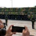 "Istočni vetar" Kina predstavila najnoviji nuklearni projektil: Šta je DF-61 i zašto je toliko opasan?