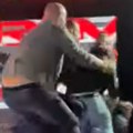 Tuča na konferenciji: Prozivke prerasle u fizički sukob i opšti haos, jedan završio na podu!