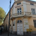 Pretvaranje Učiteljskog doma u Omladinski centar stoji u mestu – čeka se revizija projekta, a potom izbor novog izvođača