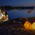 Večeras počinje nova sezona „Sava Relaxa“ na maloj plaži u Sremskoj Mitrovici: Sat vremena potpunog opuštanja uz zvuke prirode…