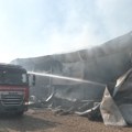 Izgoreo market "Mere" u Vršcu, vatrogasci sprečili širenje vatre na susedne objekte