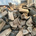 Svi kupuju bukvu i hrast, a evo koja je vrsta drveta zapravo najbolja za ogrev: Ne samo što sporo sagoreva već i dugo čuva žar…