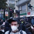 Tokom protesta širom Francuske privedeno skoro 1.000 demonstranata
