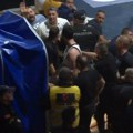 Navijači Budućnosti krenuli na kaminskog: Provocirali ga i dobacivali, policija ih zaustavila u zadnji čas!
