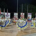 Međunarodni festival studentskih folklora: Gosti iz Slovačke i Kolumbije oduševili publiku u Hanu (foto, video) Foto…