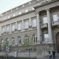 Blokiran ulaz u Zemunsku gimnaziju, okupljeni traže da direktorka ispoštuje odluku