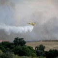 Vatrena stihija u Španiji: Helikopteri i avioni gase požar, građani evakuisani
