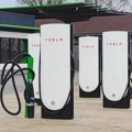 Tesla uvodi sklopive Supercharger stanice i punjače, instalacija upola brža i laksa