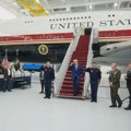 Tramp predstavio novi predsednički avion, po njegovom ukusu prepravljeni katarski Boing 747 FOTO