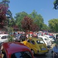 Nostalgija na četiri točka: 22. Fića fest u Kragujevcu okupio ljubitelje legendarnog automobila