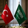 Erdogan i Bin Salman razgovarali o Gazi: „Neophodno sprovesti drugu fazu mirovnog plana“