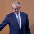 Pad podrške CDU otvorio pitanje Mercove budućnosti