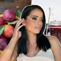 I lepa, i zgodna, i domaćica za primer! Kaća Lazić na ovaj način kuva džem za porodicu, jedan sastojak izbegava u širokom luku…