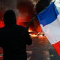 Zgrade u plamenu, pljačke, vandalski napadi: Na nasilnim protestima u Francuskoj uhapšeno najmanje 1.200 ljudi