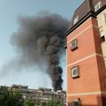 Veliki požar u stambenoj zgradi u Beogradu oštetio sve stanove