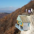 Ovo je najneverovatnija kuća u Srbiji: Napravio je majstor Mika, a priča iza nje je fascinantna!