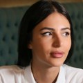 Vrelo izdanje Anastasije Ražnatović Cecina ćerka grudi sakrila rukom, ovakvu je niste viđali (Foto)